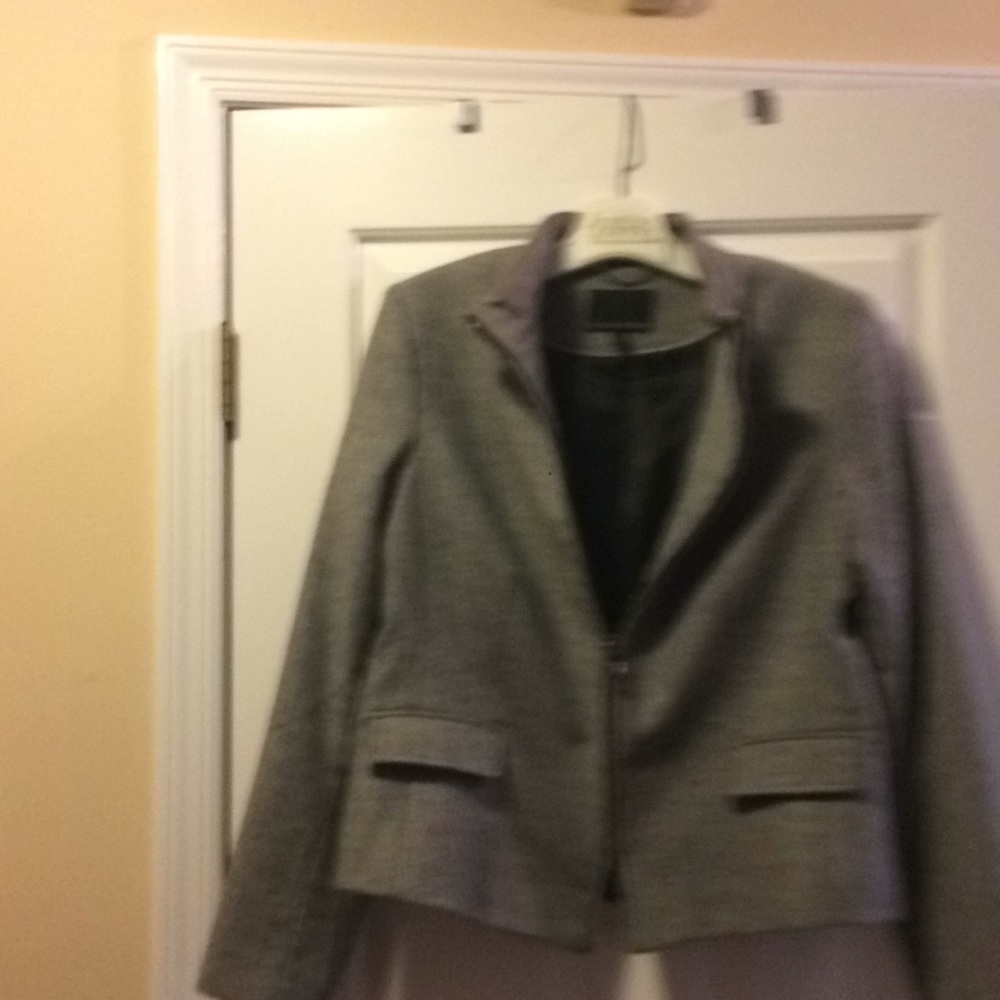 Jacket - Picture 2 of 3